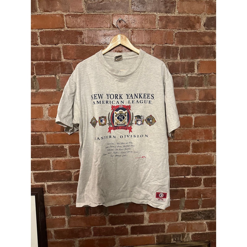Vintage Nutmeg authentic New York Yankees Tee